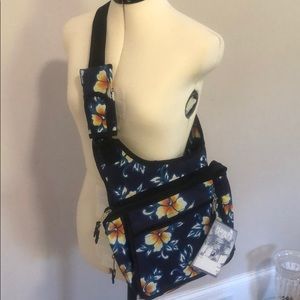 Cross shoulder purse